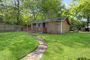 310 E 3rd St, Mt Pleasant, TX 75455 - Photo 29