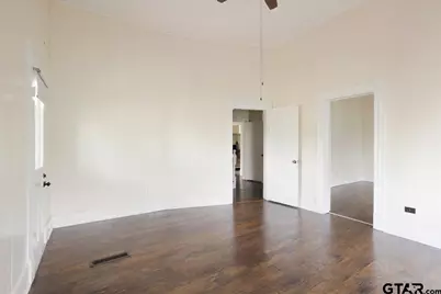 310 E 3rd St., Mt Pleasant, TX 75455 - Photo 15
