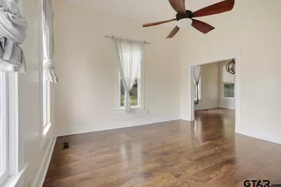 310 E 3rd St., Mt Pleasant, TX 75455 - Photo 5