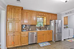 100 Madison, Longview, TX 75603 - Photo 9