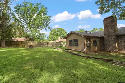 10142 Brookwood Dr, Tyler, TX 75707 - Photo 3