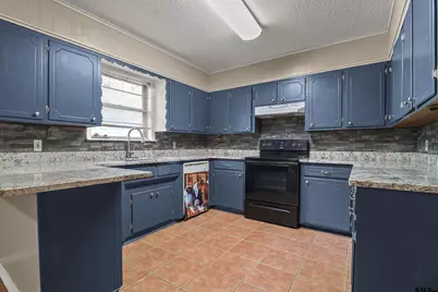 10142 Brookwood Dr, Tyler, TX 75707 - Photo 15