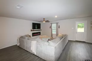 1206 River Oaks Ln, Chandler, TX 75758 - Photo 9