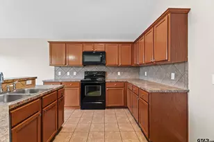 5933 Pine Cone Ln, Tyler, TX 75707 - Photo 9