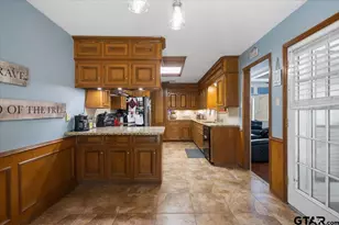607 Charmwood, Chandler, TX 75758 - Photo 9