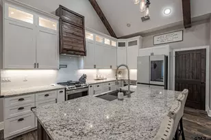 18348 N Lakeview Dr, Troup, TX 75789 - Photo 5