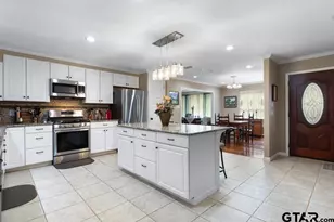 2834 Curtis, Tyler, TX 75701 - Photo 3