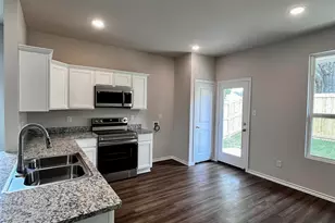 609 Park Central, Chandler, TX 75758 - Photo 3