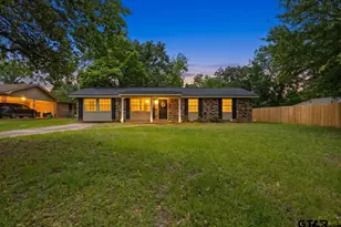 407 York Dr, Lindale, TX 75771 - Photo 3