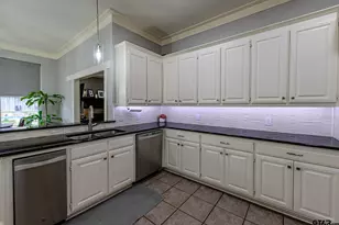 5701 Churchill, Tyler, TX 75703 - Photo 17