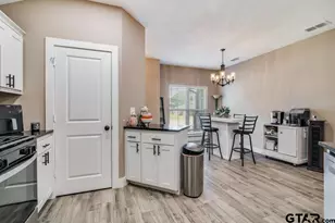 17409 Crossing Cir, Lindale, TX 75771 - Photo 7