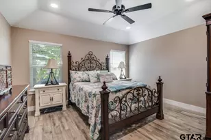 17409 Crossing Cir, Lindale, TX 75771 - Photo 13