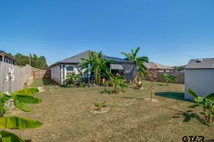 17409 Crossing Cir, Lindale, TX 75771 - Photo 25