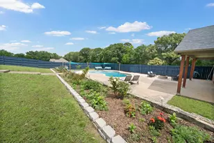 808 N Jarvis, Troup, TX 75789 - Photo 39