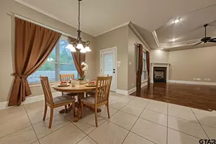 205 Heritage Ct, Lindale, TX 75771 - Photo 17