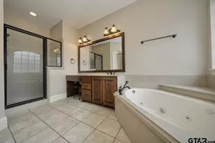 205 Heritage Ct, Lindale, TX 75771 - Photo 25