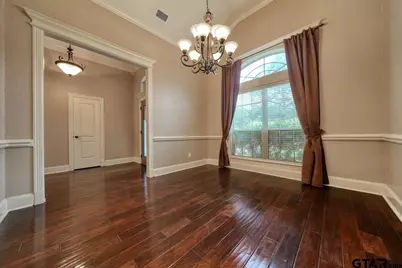 205 Heritage Ct, Lindale, TX 75771 - Photo 5