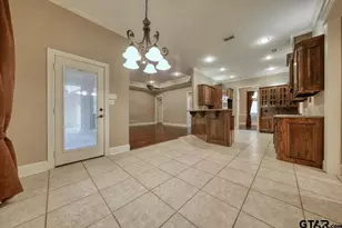 205 Heritage Ct, Lindale, TX 75771 - Photo 19
