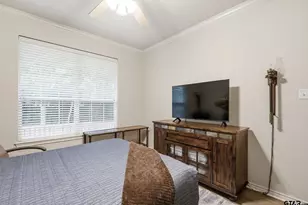 1857 Hollylake Cir, Tyler, TX 75703 - Photo 19