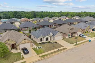 332 Kingdom Blvd, Lindale, TX 75771 - Photo 21