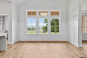 17300 Woodcrest Cir, Lindale, TX 75771 - Photo 13