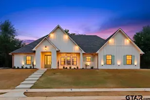 17300 Woodcrest Cir, Lindale, TX 75771 - Photo 1