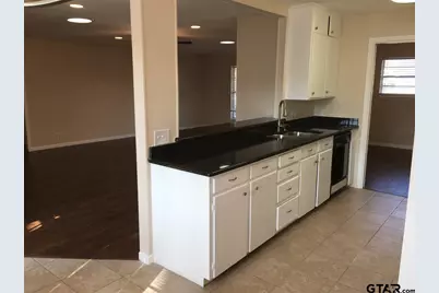 1101 Balmoral, Tyler, TX 75703 - Photo 3