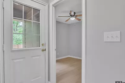 1231 N Holmes Ave, Tyler, TX 75702 - Photo 17