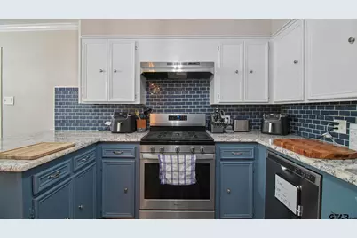 2225 Heather Ln., Tyler, TX 75703 - Photo 11