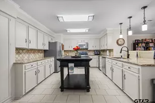 517 Charmwood Dr, Chandler, TX 75758 - Photo 13