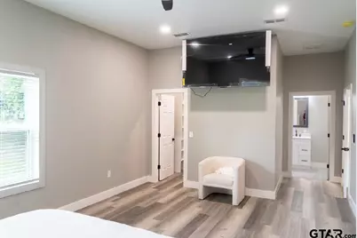 103 E Hillsboro, Tyler, TX 75702 - Photo 7