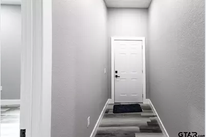 103 E Hillsboro, Tyler, TX 75702 - Photo 13