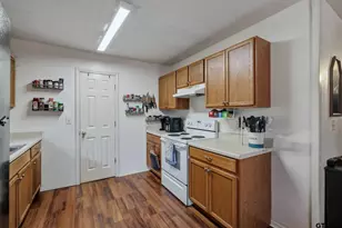 505 James St, Kilgore, TX 75662 - Photo 15