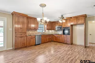 559 Elm St, Frankston, TX 75763 - Photo 9