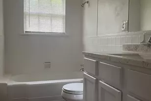 902 W 5th St, Tyler, TX 75701 - Photo 9