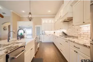 225 Clements Cir, Tatum, TX 75691 - Photo 11