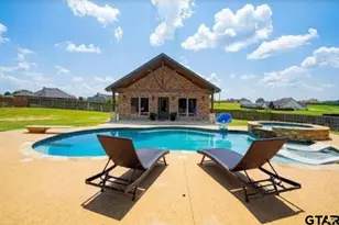 225 Clements Cir, Tatum, TX 75691 - Photo 3