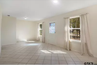 3303 Baldwin Dr, Tyler, TX 75702 - Photo 3