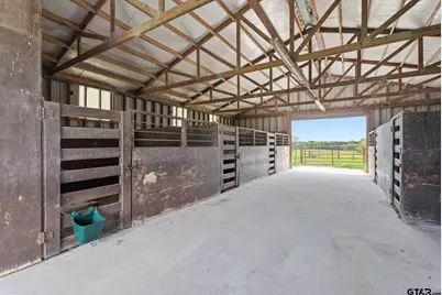 219 W Twin Creeks Trl, Troup, TX 75789 - Photo 37