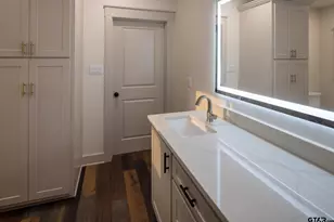 301 E Henderson, Overton, TX 75684 - Photo 29