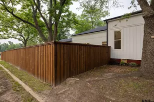 301 E Henderson, Overton, TX 75684 - Photo 47