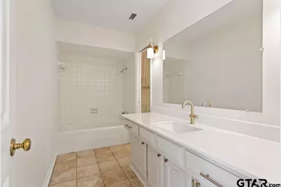 2110 Macbeth, Tyler, TX 75703 - Photo 21