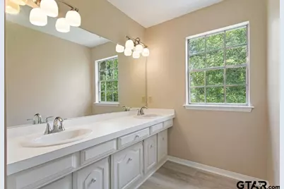 2110 Macbeth, Tyler, TX 75703 - Photo 27