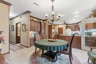 1101 Garden Park Cir, Tyler, TX 75703 - Photo 11