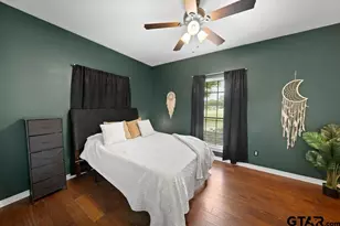 11906 Meadow Creek Dr, Brownsboro, TX 75756 - Photo 17