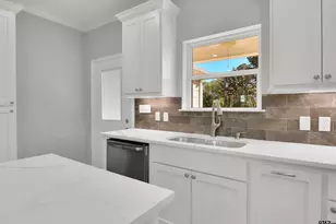 614 N Commerce, Overton, TX 75684 - Photo 9