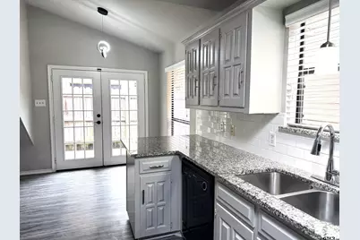 5911 Hollytree Drive, Tyler, TX 75703 - Photo 13