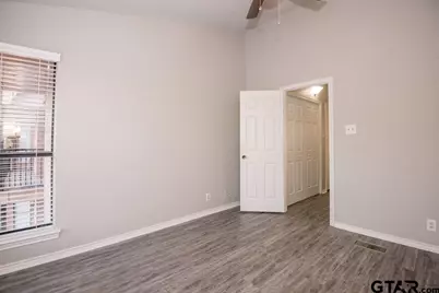5911 Hollytree Drive, Tyler, TX 75703 - Photo 23