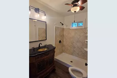 206 Cooper, Lindale, TX 75771 - Photo 5