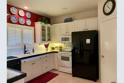 178 Pine Tree Unit B, Holly Lake Ranch, TX 75765 - Photo 3